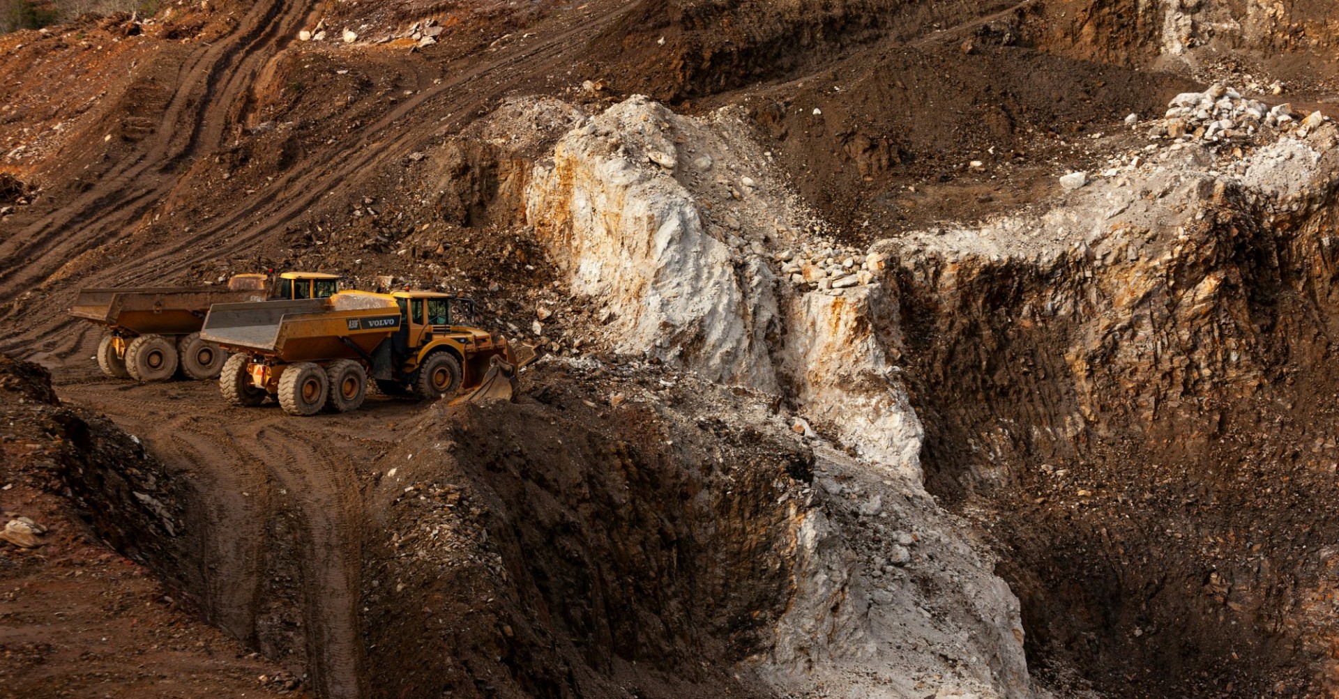 Heavy mining equipment